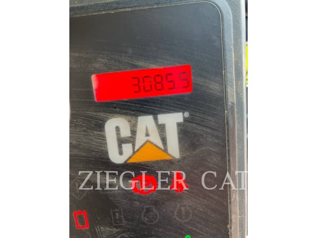 Image of Caterpillar 262C equipment image 4