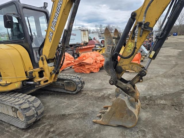 Image of Caterpillar 305ECR equipment image 4