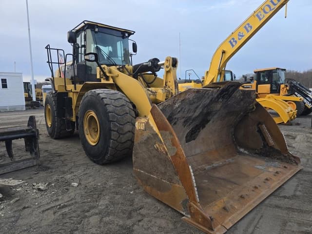 Image of Caterpillar 972K equipment image 2