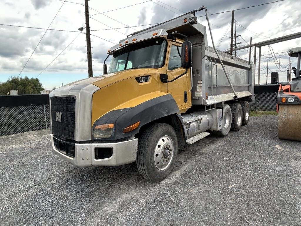 Main image Caterpillar CT660S