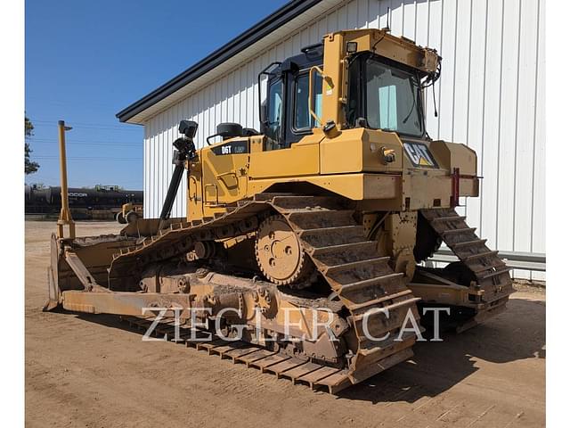 Image of Caterpillar D6T LGP equipment image 3