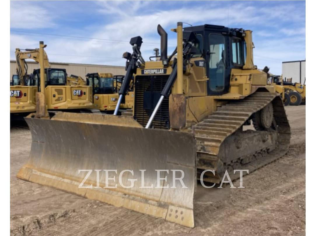 Image of Caterpillar D6T Primary image