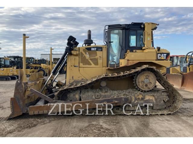 Image of Caterpillar D6T LGP equipment image 3