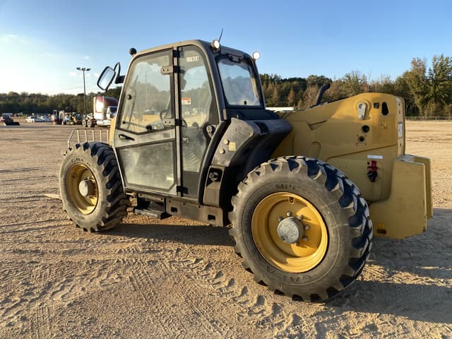 Image of Caterpillar TH407 equipment image 1