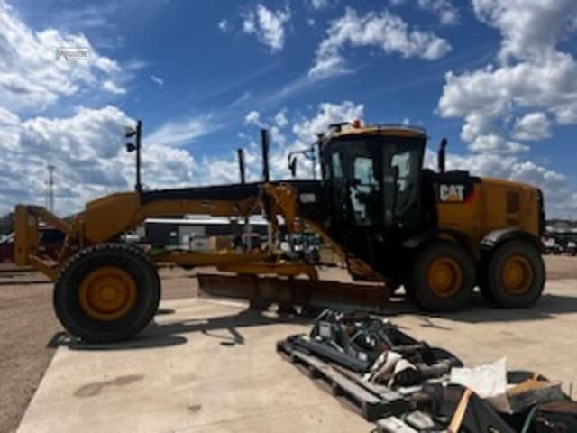 Image of Caterpillar 12M2 equipment image 1