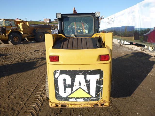 Image of Caterpillar 226B3 equipment image 3