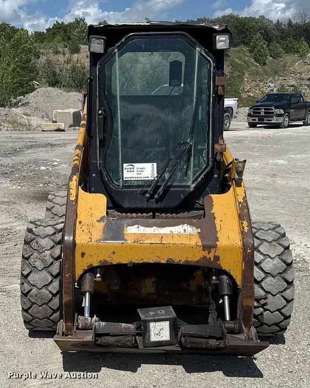 Image of Caterpillar 226B3 equipment image 1
