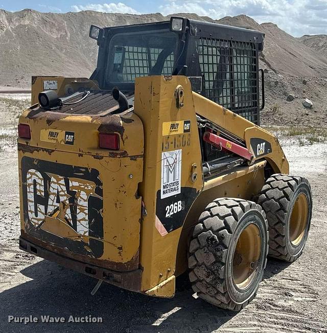 Image of Caterpillar 226B3 equipment image 4