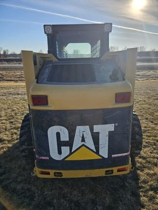 Image of Caterpillar 236 equipment image 3