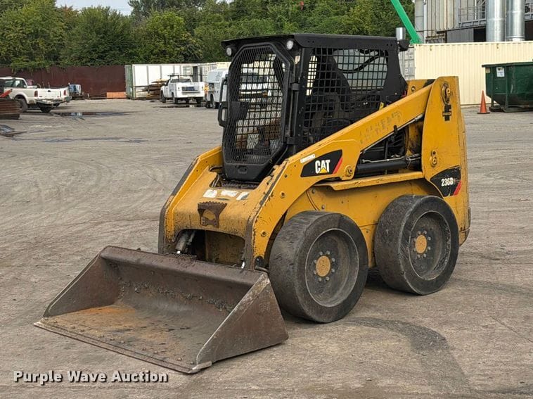 2012 Caterpillar 236B3 Equipment Image0