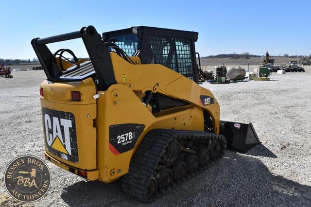 Image of Caterpillar 257B3 equipment image 3
