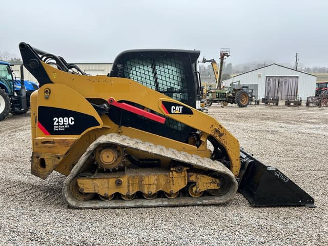 Image of Caterpillar 299C equipment image 4