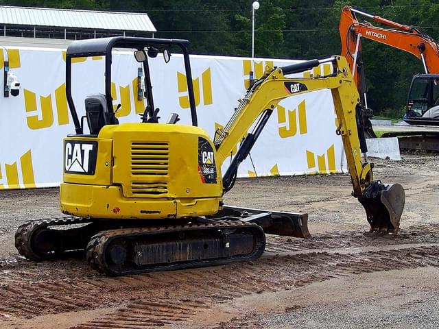 Image of Caterpillar 303.5E CR equipment image 4