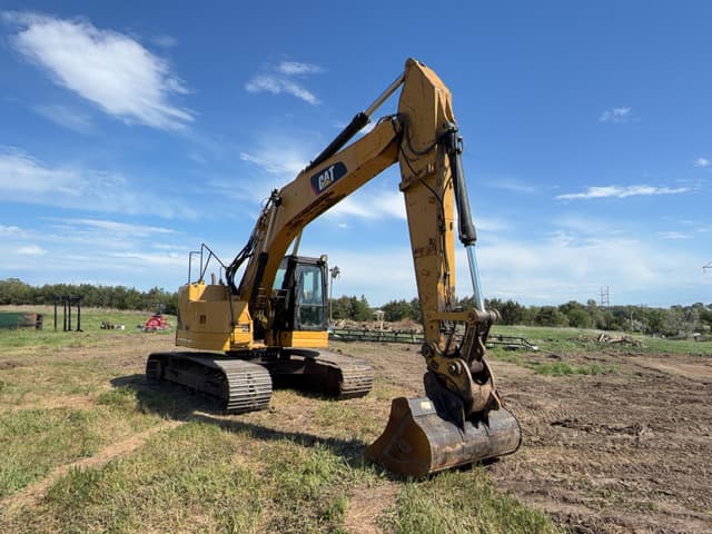 Image of Caterpillar 321D equipment image 2