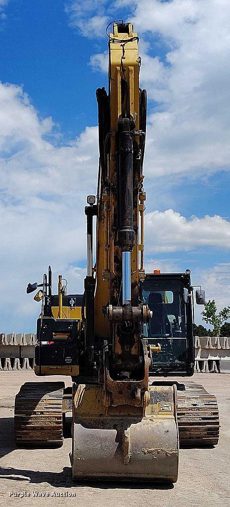 Image of Caterpillar 329EL equipment image 1