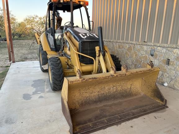 Image of Caterpillar 416E equipment image 3