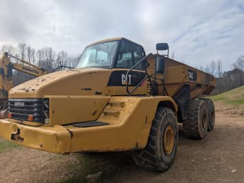 Main image Caterpillar 740