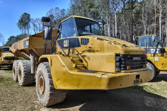 Image of Caterpillar 740 equipment image 4