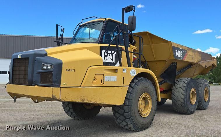 Main image Caterpillar 740B