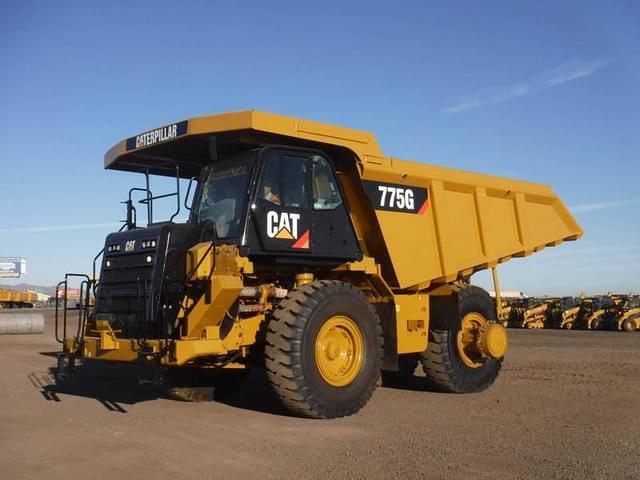 Image of Caterpillar 775G equipment image 2