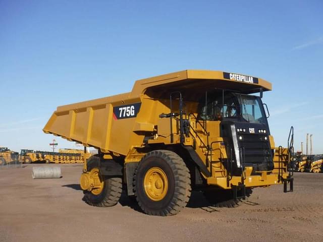 Image of Caterpillar 775G equipment image 3