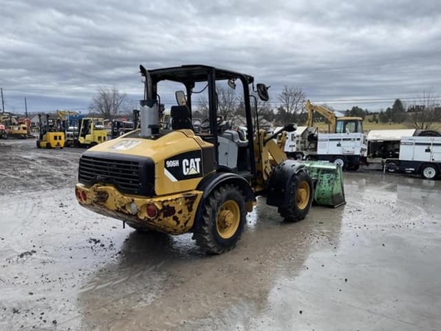 Image of Caterpillar 906H equipment image 3