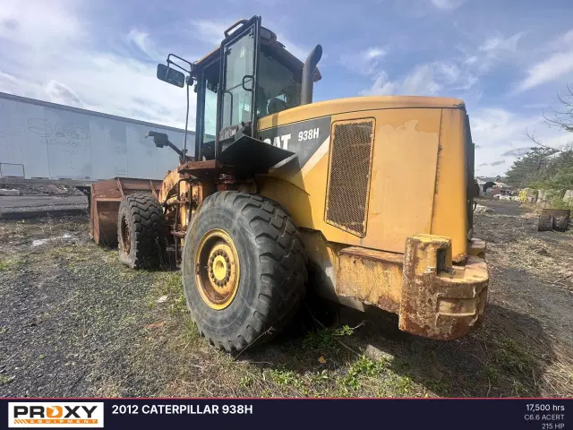 Image of Caterpillar 938H equipment image 4