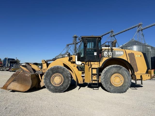 Image of Caterpillar 980K equipment image 2