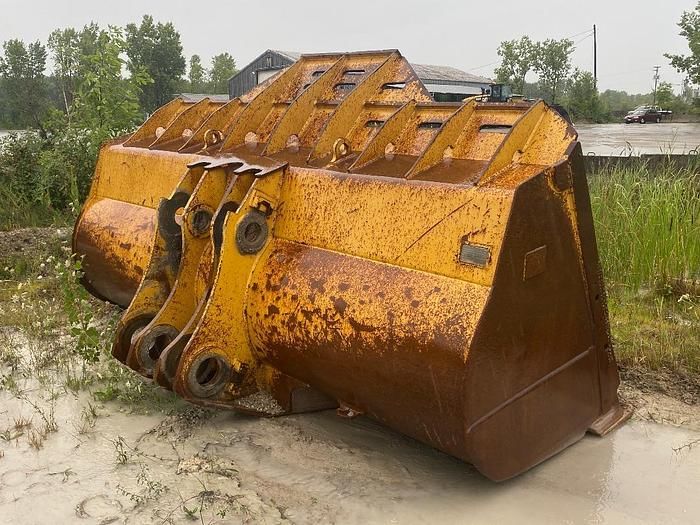 2012 Caterpillar 988G Equipment Image0