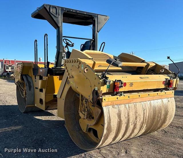 Image of Caterpillar CB64 equipment image 2