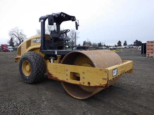 Image of Caterpillar CS56B equipment image 1