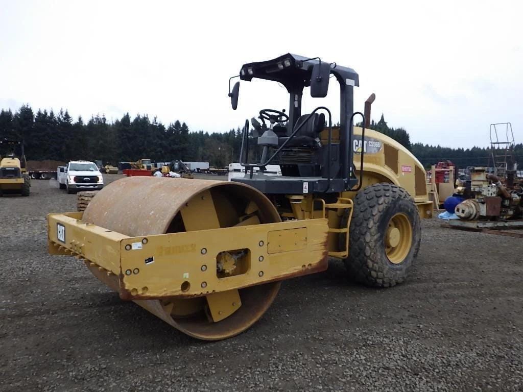 2012 Caterpillar CS56B Equipment Image0