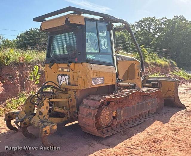 Image of Caterpillar D5K LGP equipment image 4