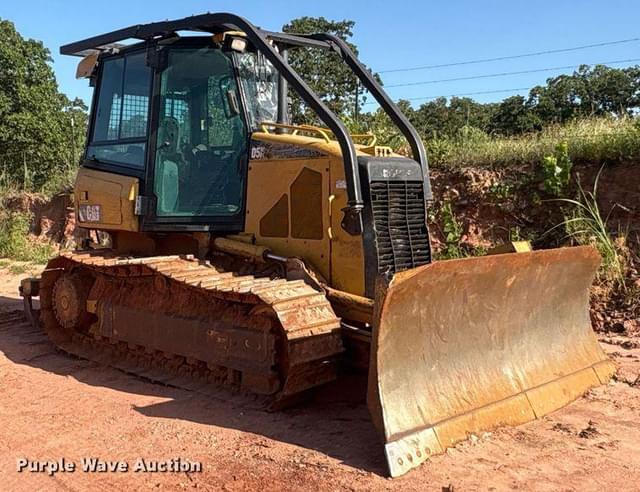 Image of Caterpillar D5K LGP equipment image 2