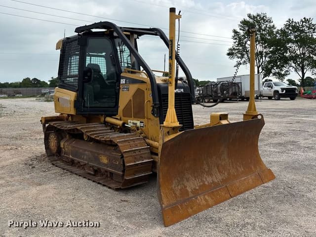 Image of Caterpillar D5K equipment image 2
