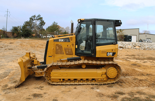 Image of Caterpillar D5K2 XL equipment image 3