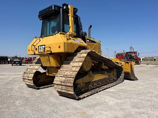 Image of Caterpillar D6N LGP equipment image 2