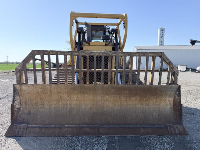 Image of Caterpillar D6T LGP equipment image 1