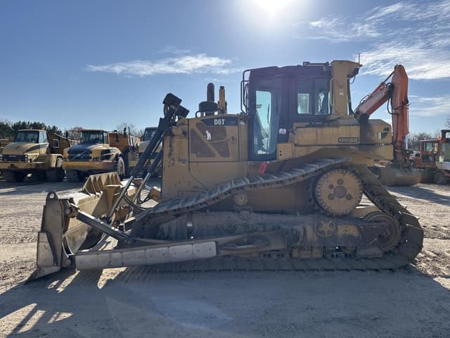 Image of Caterpillar D6T LGP equipment image 1