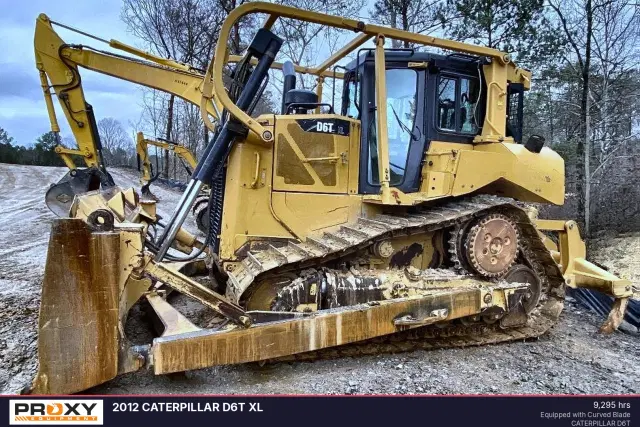 Image of Caterpillar D6T XL equipment image 1