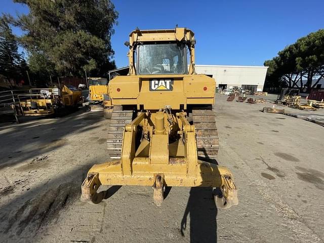 Image of Caterpillar D6T XL equipment image 3