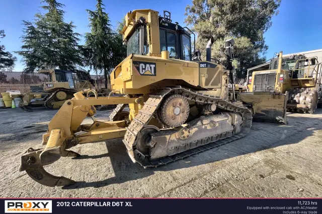 Image of Caterpillar D6T XL equipment image 1