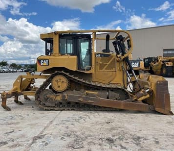 Main image Caterpillar D6T XL