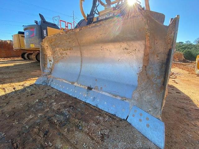 Image of Caterpillar D6T XL equipment image 1