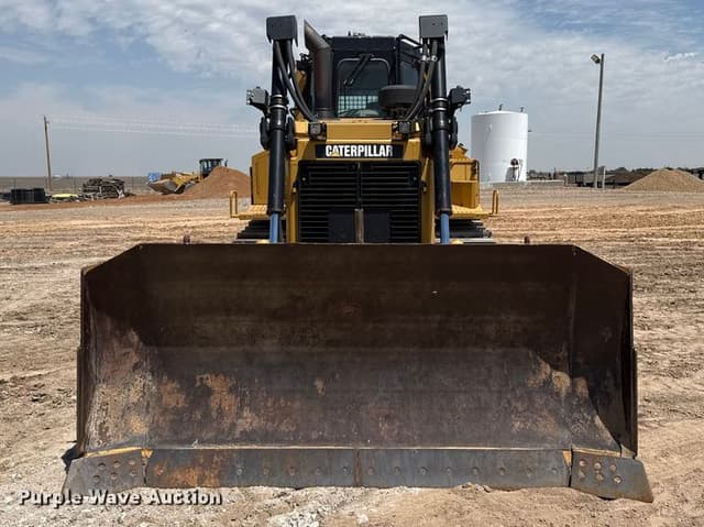 Image of Caterpillar D6T XL equipment image 1