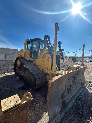 Image of Caterpillar D6TXW equipment image 2