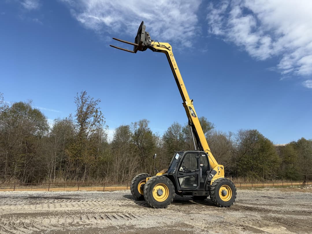 Image of Caterpillar TH407 Primary image