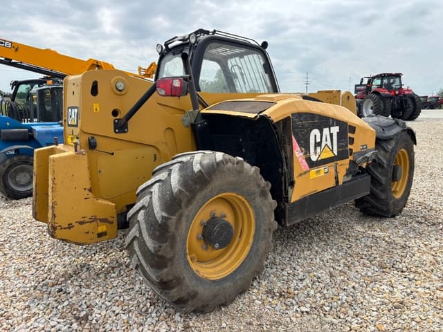 Image of Caterpillar TH407C equipment image 2