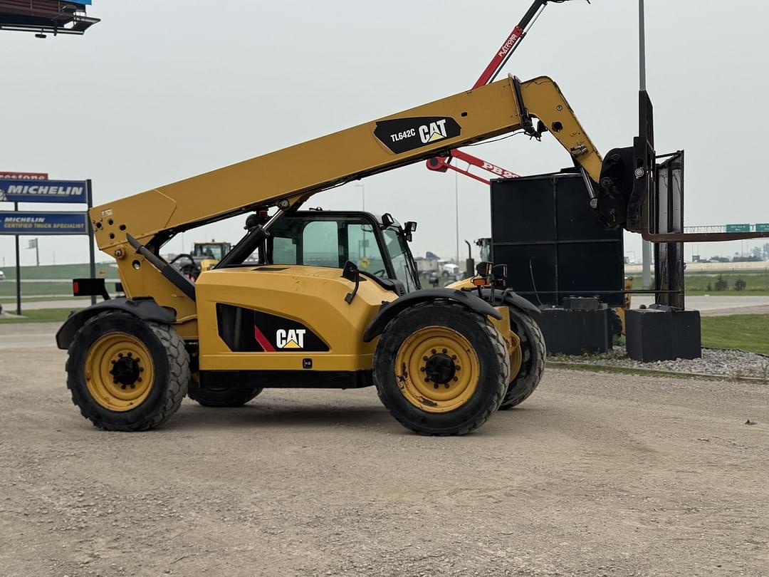 Image of Caterpillar TL642C Primary Image