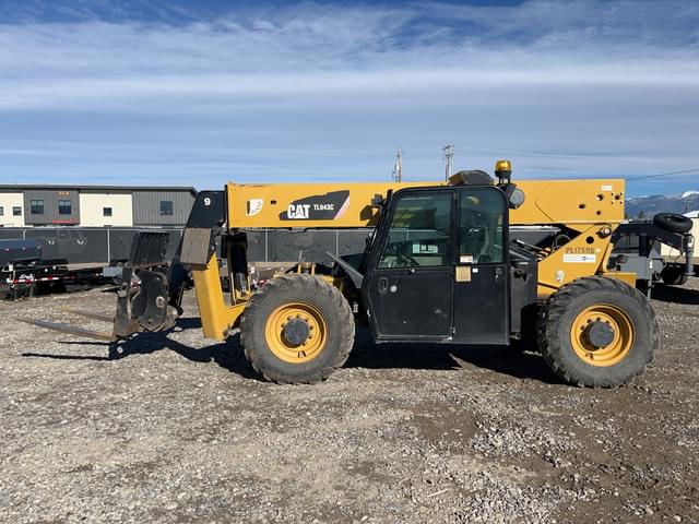 Image of Caterpillar TL943C equipment image 1